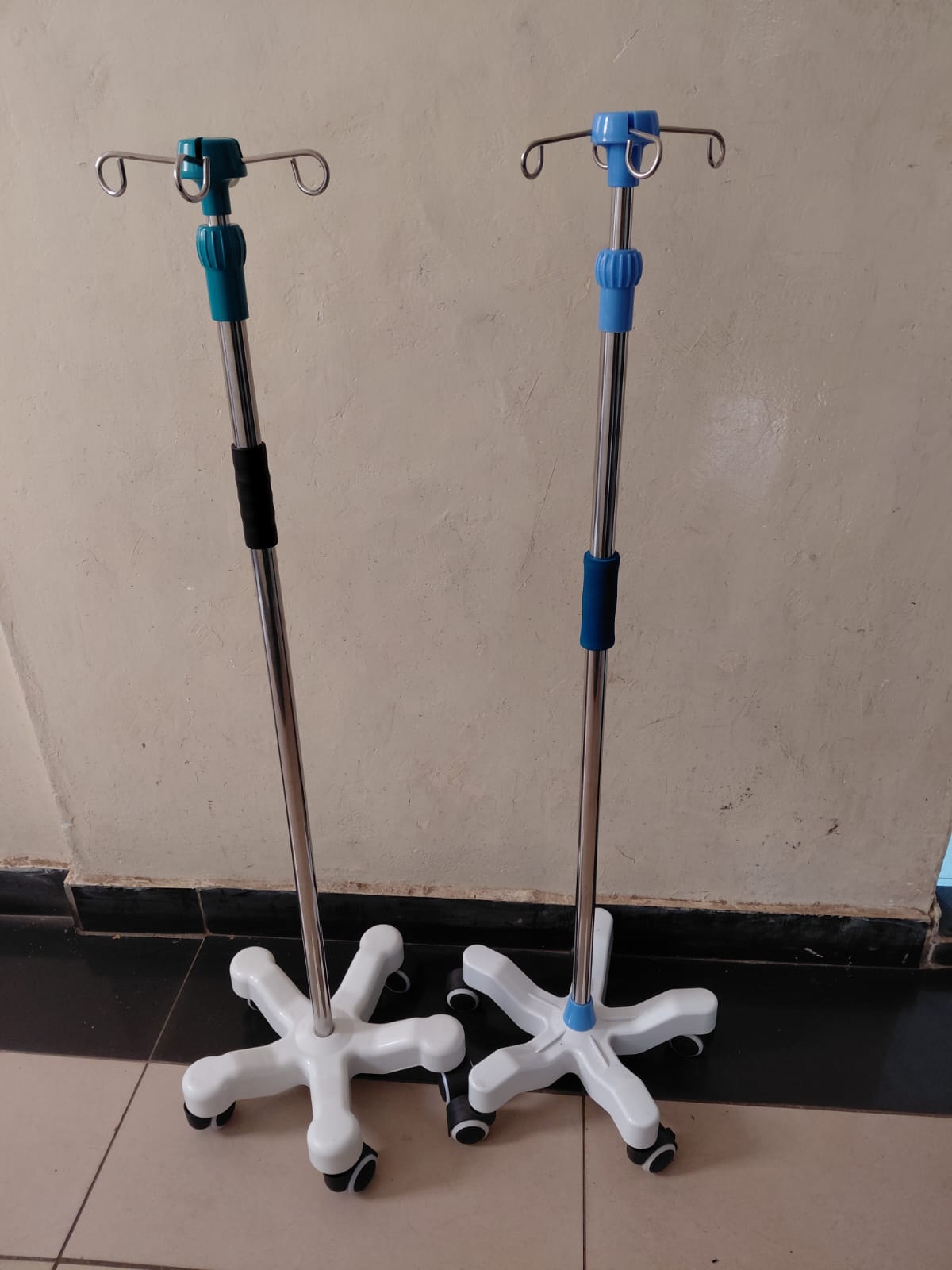 adjustable drip stand price